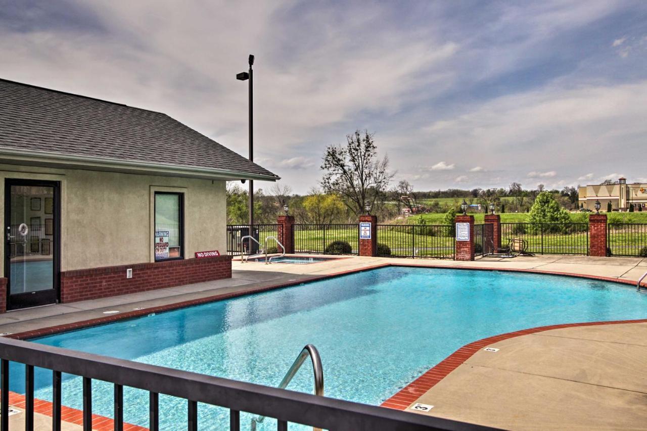 Sevierville Resort Retreat About 2 Mi To Pigeon Forge! Bagian luar foto
